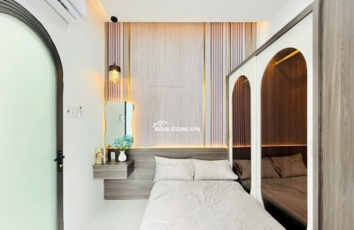 NHÀ ĐẸP LÔ GÓC 2MT THOÁNG 2 CĂN RA MẶT TIỂN NGUYỄN DUY CUNG - GẦN SIÊU THỊ EMART SẦM UẤT CHO THUÊ