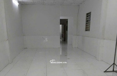 Cho thuê nhà Cấp 4, Nguyễn Hữu Cảnh, BT: 2p ngủ,4x15m, 9,5tr, Nhà sach