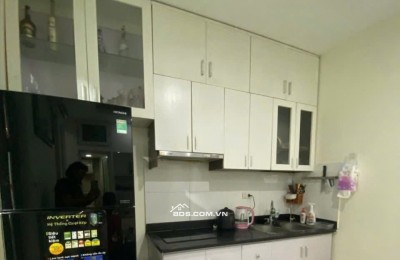 Chung cư Nguyễn Trãi, P9, Quận 1, 70m2, 2PN, 1WC, Nội thất, 11tr/tháng.