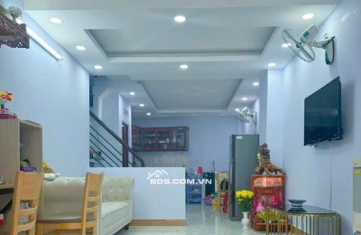 HẺM XE HƠI - SỔ VUÔNG VỨC - KHU HIẾM NHÀ BÁN - SÁT TÂN BÌNH - NHỈNH 5 TỶ.