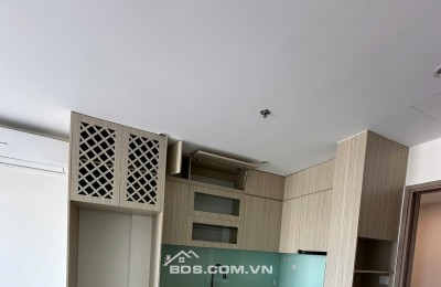 Cần Bán Gấp căn 1N+ diện tích 43m Tại VinOcp1,Nhà mới , view cực thoáng