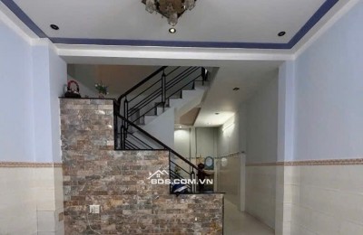 HÀNG MỚI – NHÀ ĐẸP NGAY NGÃ TƯ 4 XÃ – HẺM XE HƠI 6M – GIÁ CHỈ HƠN 4XX. LH:0353671440