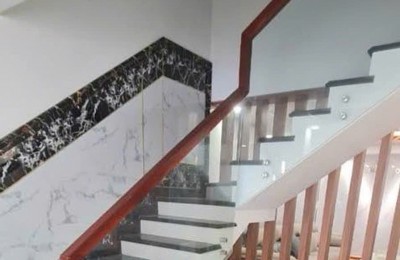 Nhà đẹp xây kiên cố 5 tầng – 4PN 5WC – Hẻm ô tô nhỏ – Dọn vào ở ngay – Vị trí gần Tân Kỳ Tân Quý – Giá tốt 8 tỷ