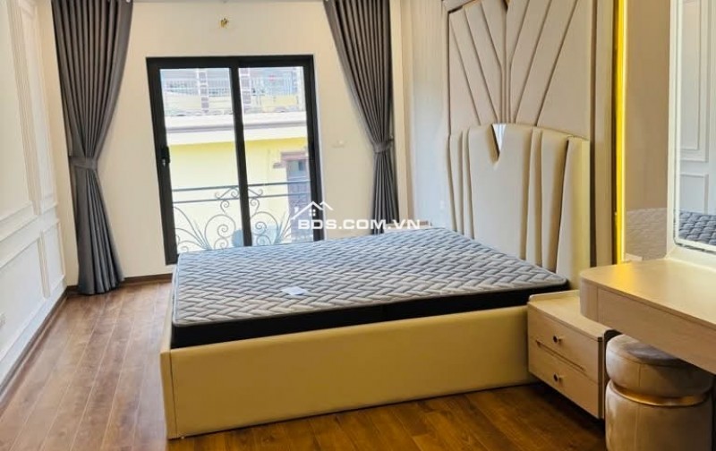  NHÀ MỚI 6 TẦNG, THANG MÁY – Ô TÔ ĐỖ CỔNG – NGÕ NÔNG – LÔ GÓC – LONG BIÊN – NHỈNH 9.X TỶ 