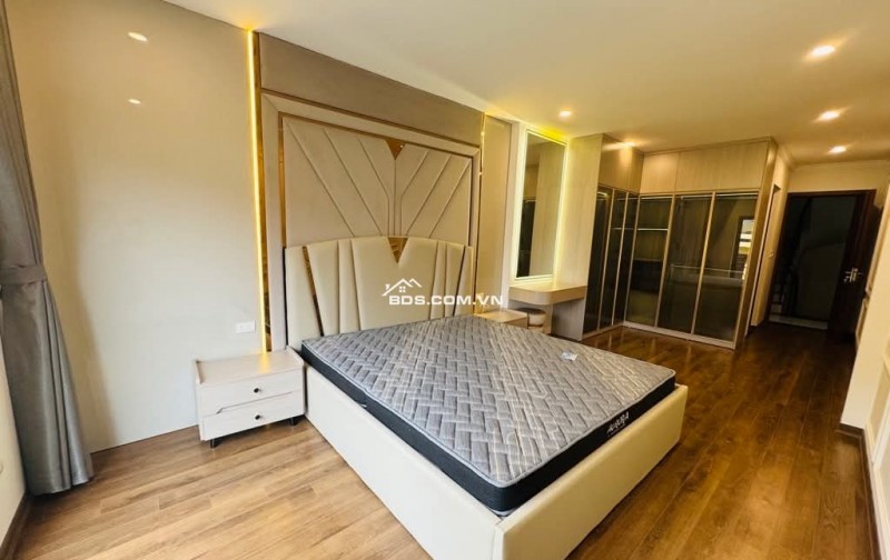  NHÀ MỚI 6 TẦNG, THANG MÁY – Ô TÔ ĐỖ CỔNG – NGÕ NÔNG – LÔ GÓC – LONG BIÊN – NHỈNH 9.X TỶ 