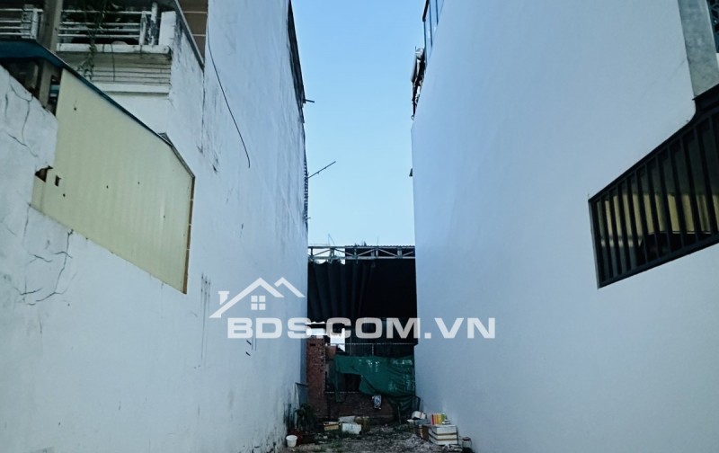 ĐẤT 56M² LIÊN PHƯỜNG – SÁT GLOBAL CITY CAO TỐC – NGANG 4M – Ô TÔ TỚI CỔNG