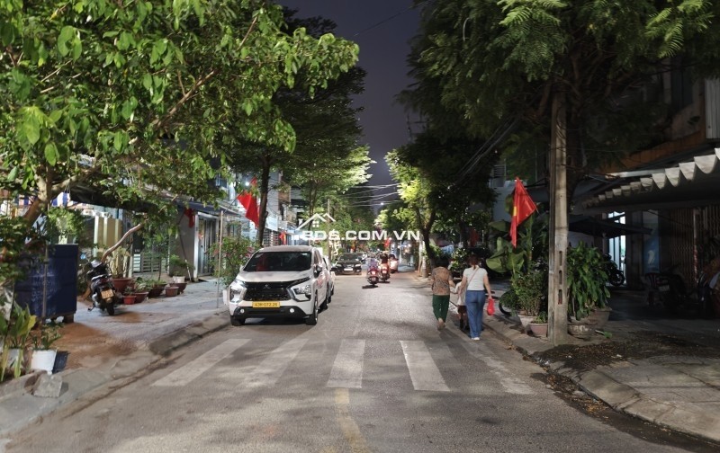 Nhà Trần Xuân Lê 70m2 ngang 5m đường 5.5m giá 6.05 tỷ