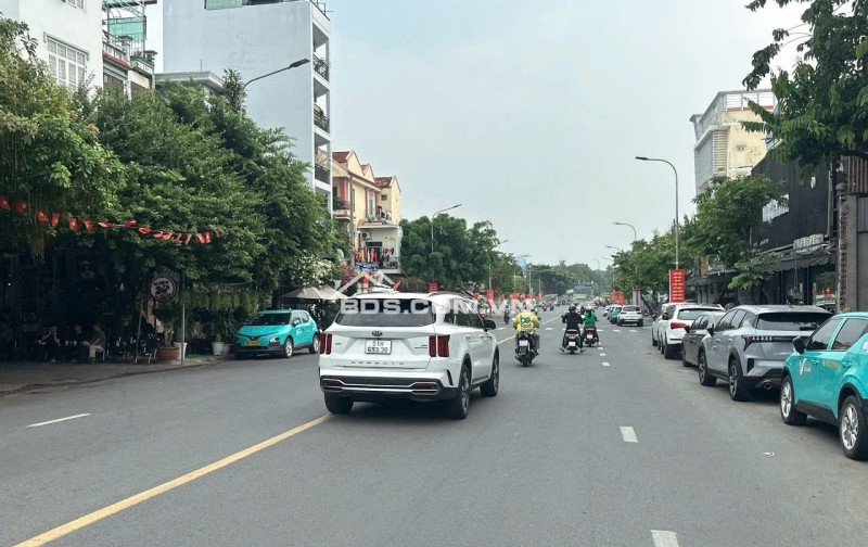 Chính chủ bán nhanh MTKD 30m Nguyễn Văn Lượng DTS 115m2 ngang 4.2m ngay CV Gò Vấp 11 tỷ.