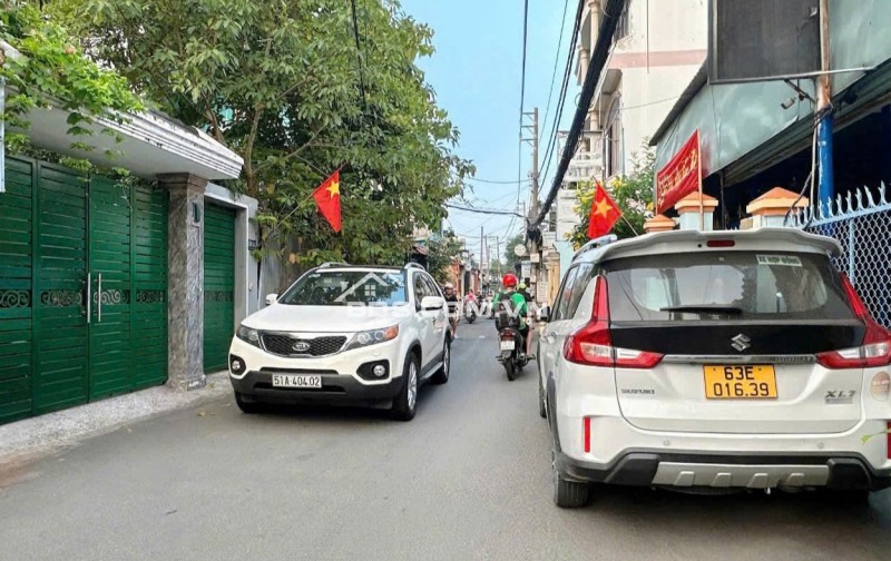 Nhà đẹp 5 lầu có T.máy ngang 5m 105m2 HXT gần ST Lotte Nguyễn Văn Lượng tặng NT 18 tỷ xíu