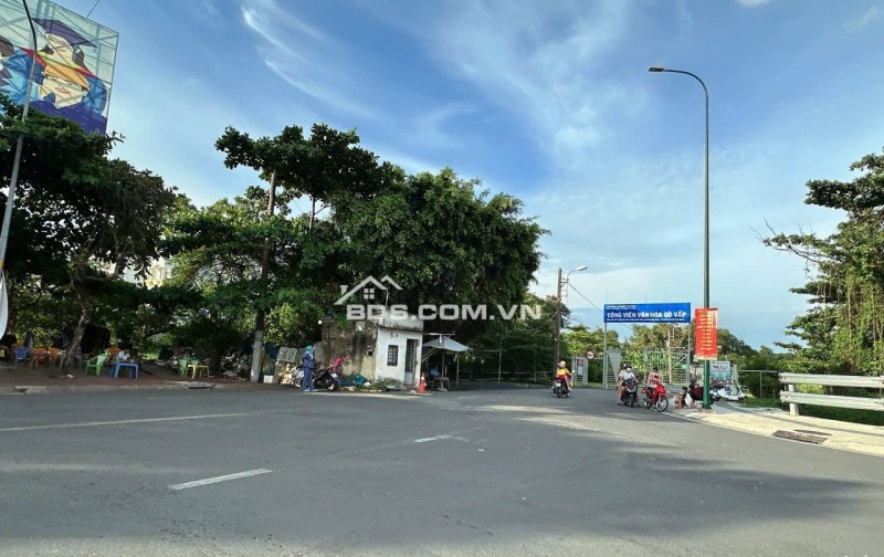 Chính chủ bán nhanh MTKD 30m Nguyễn Văn Lượng DTS 115m2 ngang 4.2m ngay CV Gò Vấp 11 tỷ.