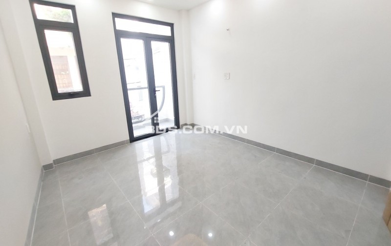 NHÀ ĐẸP HẺM XE HƠI RẠCH ÂU DƯƠNG LÂN – Q8 – 3.3/3.9M x10M – 3 TẦNG – GIÁ 6.8 TỶ