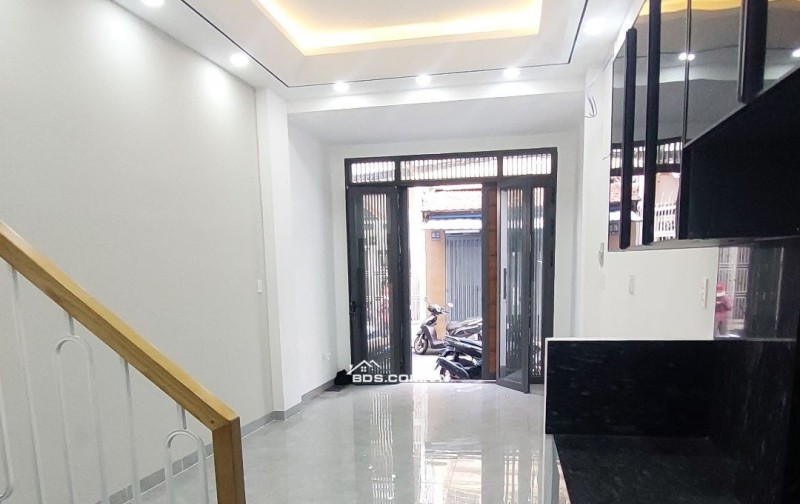 NHÀ ĐẸP HẺM XE HƠI RẠCH ÂU DƯƠNG LÂN – Q8 – 3.3/3.9M x10M – 3 TẦNG – GIÁ 6.8 TỶ