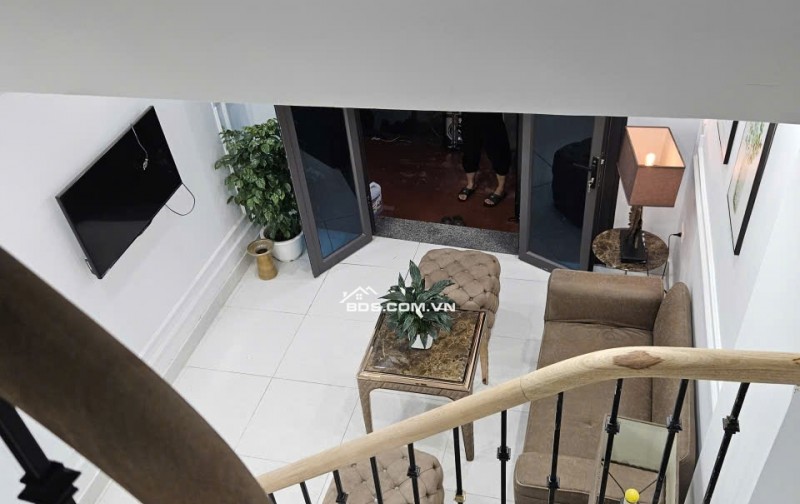 Chính chủ cần bán 2 căn nhà mới xây tại khu vực phát triển cực nóng quận Thanh Xuân. Phù hợp cho gia đình trẻ định cư hoặc đầu tư giữ tiền.