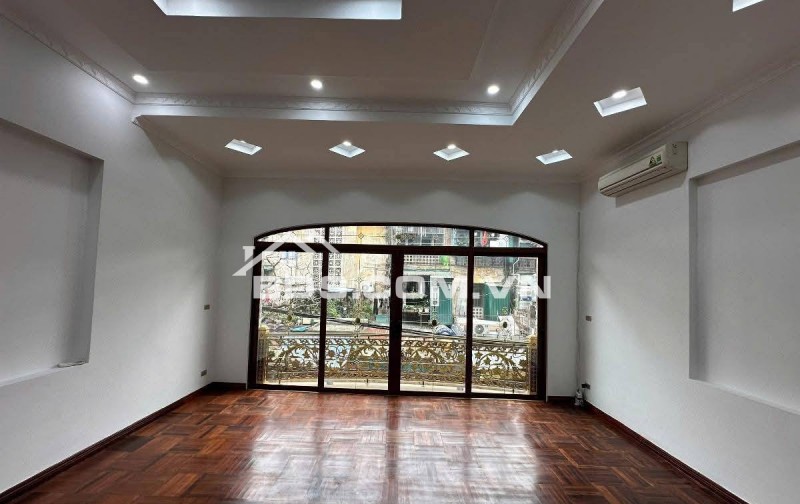 Bán Nhà Mặt Phố Kinh Doanh Đỉnh, Thọ Lão, Hai Bà Trưng 42/55m, 7 tầng, mt 5.8m, gia 36 tỷ.