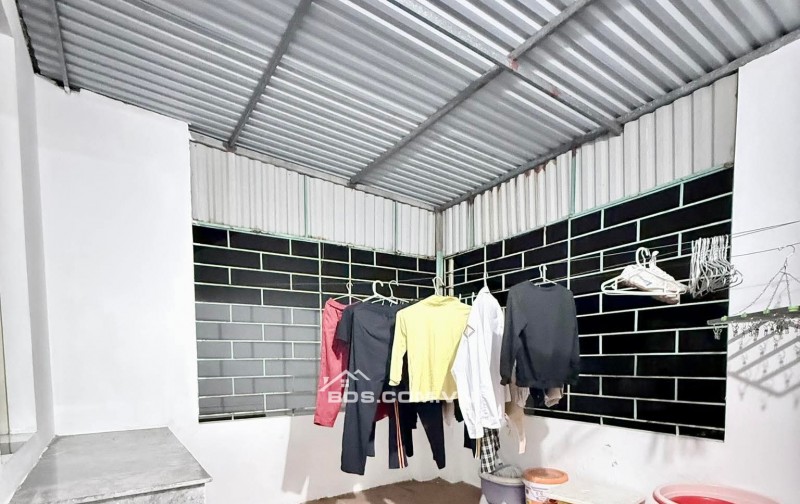 BÁN NHÀ 1.9 TỶ 3 TẦNG 40M2 ( ĐÔNG NAM ) NGÕ NGẮN NGAY HỒ VỊ XUYÊN