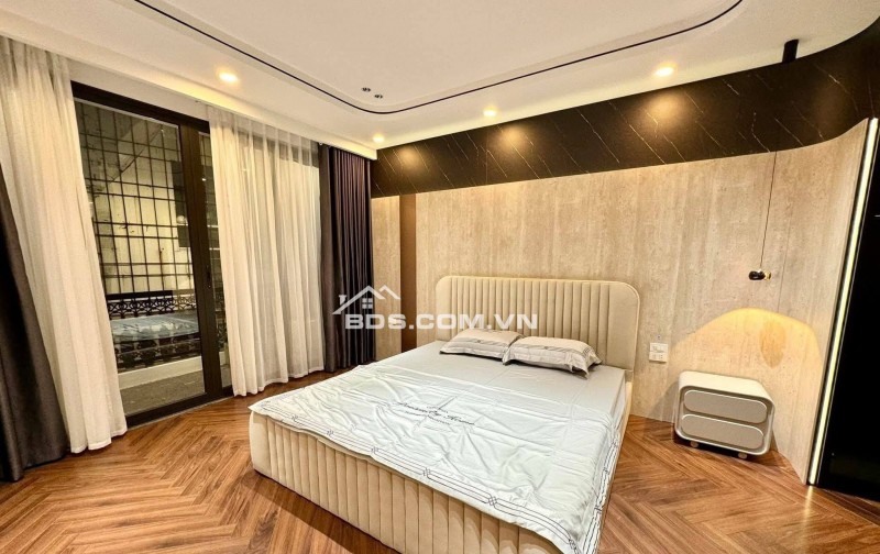 Bán Nhà Gần Phố Khương Đình, Thanh Xuân 48m, 6 tầng, mt 4m, giá 13.9 tỷ.