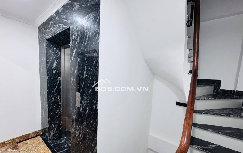 Bán Nhà Ngõ Ô TÔ, Võ Thị Sáu, Hai Bà Trưng 40m, 7 tầng, mt 4m, giá 22.5 tỷ.