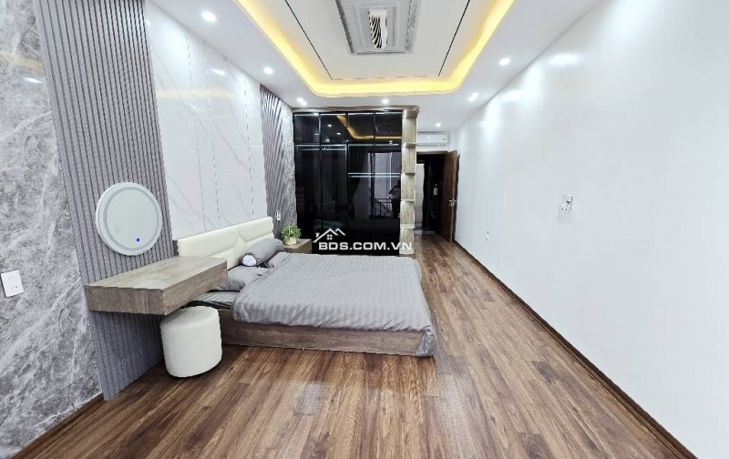 MẶT ĐƯỜNG KINH DOANH Ô TÔ TRÁNH VÙ VÙ–6 TẦNG THANG MÁY–SÁT GARDEN CITY THẠCH BÀN