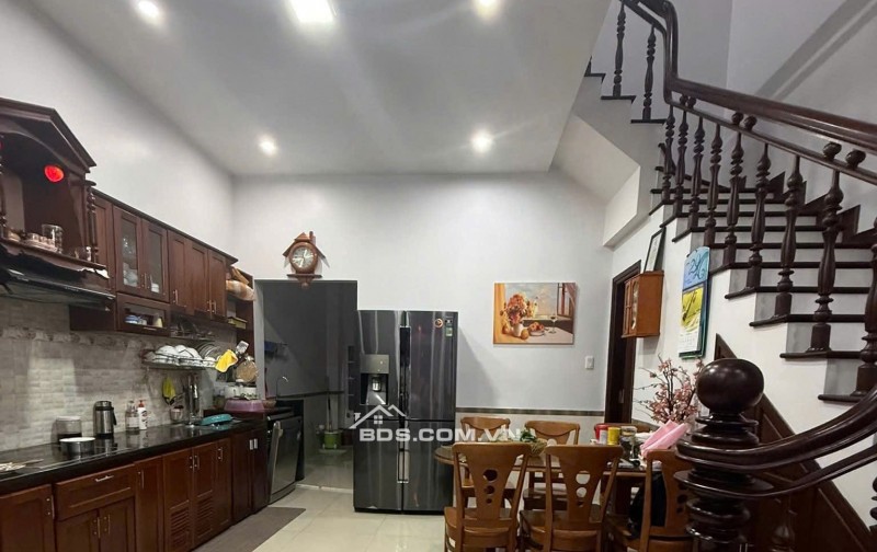 Siêu phẩm mHoà An 9 - nhà 3 tầng 3 mê đúc - full nội thất  chỉ sách vali vô ở