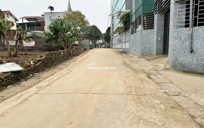 Chủ ngộp banh bán mảnh đất 128m2 rẻ hơn xung quanh 5 - 600 triệu ngay cạnh CNC Hoà Lạc