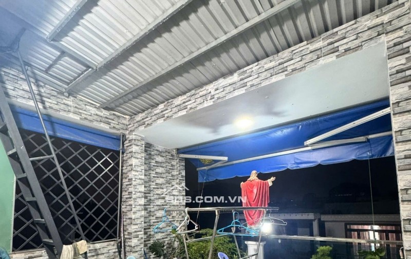 cần bán gấp siêu phẩm nhà 4 tầng- Tân phú giá chỉ 6.5 tỏi