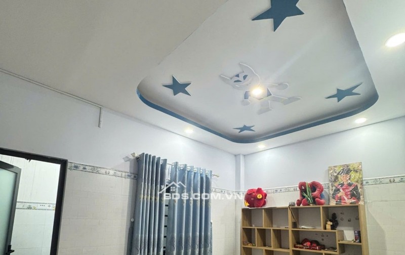 cần bán gấp siêu phẩm nhà 4 tầng- Tân phú giá chỉ 6.5 tỏi