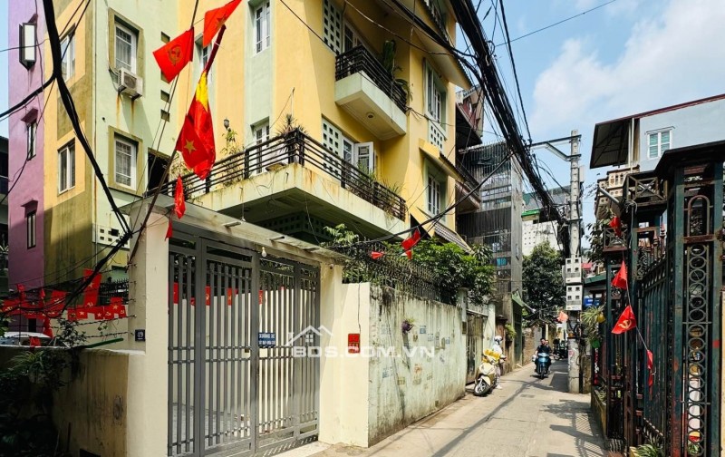 GẤP BÁN NHANH NHÀ XUÂN ĐỈNH 30m2 8.4 tỉ Ô TÔ ĐỖ TRƯỚC CỬA NHÀ