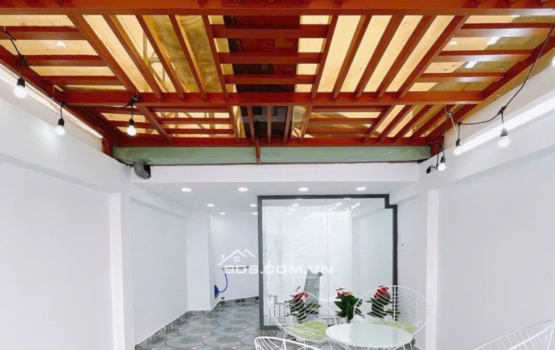 Cần bán nhà 4 tầng / NGUYỄN THỊ THẬP mặt tiền Hẻm Xe Hơi