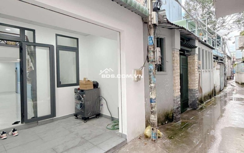  【﻿Ｎｈà　３　ｔầｎｇ】 đường