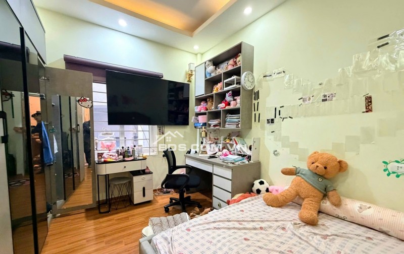 CẦN BÁN GẤP - NHÀ ĐẸP - TRUNG TÂM ĐỐNG ĐA - GẦN PHỐ