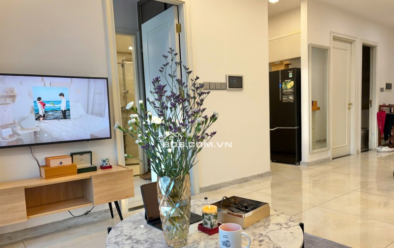 CHO THUÊ CHCC VINHOMES GOLDEN RIVER 70M2 (2PN) CHỈ 26TR/TH. LH 0906322053 LINH.