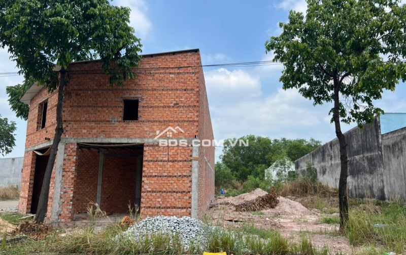 CẮT LỖ NI10A,MỸ PHƯỚC 3, 150m² FULL THỔ CƯ, TRỤC ĐƯỜNG THÔNG, SÁT NGÃ TƯ – SÁT CHỢ, TRƯỜNG HỌC, KHU CÔNG NGHIỆP CHỈ 100m 