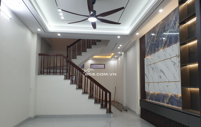 BÁN NHÀ ĐẸP 2.15 TỶ 3 TẦNG 53M2 NGÕ ĐI THÔNG ĐƯỜNG THÁI BÌNH