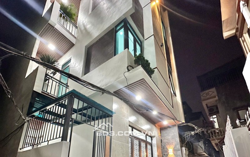 BÁN NHÀ ĐẸP 2.7 TỶ 3 TẦNG XÂY MỚI 54M2  NGÕ TRẦN NHÂN TÔNG