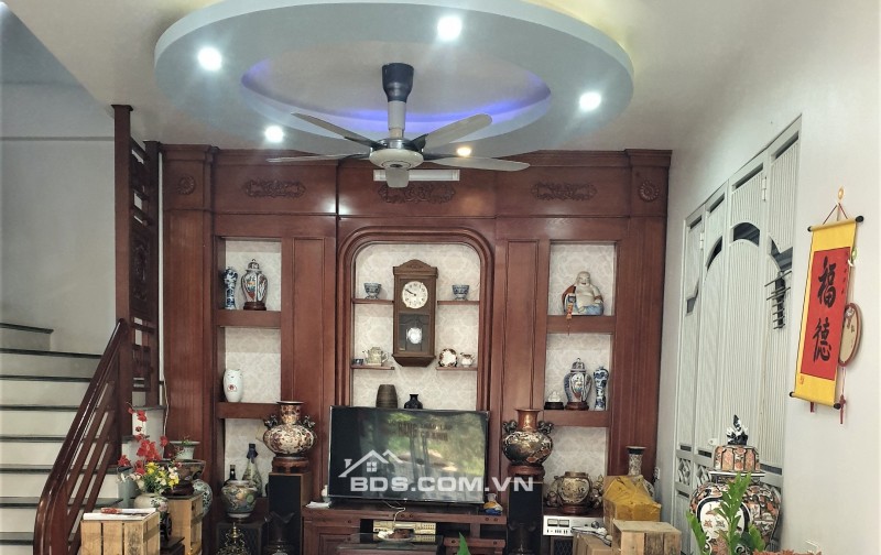 BÁN NHÀ LÔ GÓC MẶT ĐƯỜNG TRẦN THÁI TÔNG 3 TẦNG 48M2 GIÁ 4.5 TỶ