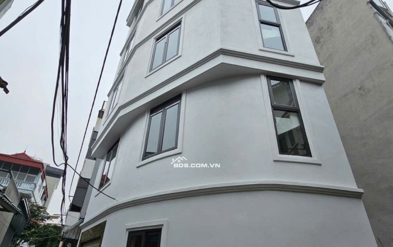 SIÊU PHẨM LONG BIÊN – 6 TẦNG THANG MÁY – LÔ GÓC – Ô TÔ VÀO NHÀ – NHỈNH 9 TỶ