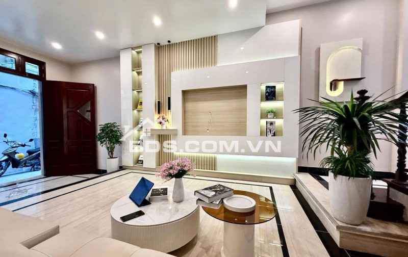 Bán Nhà Minh Khai, Hai Bà Trưng 52m, 4 tầng, mt 4.1m, giá 12.5 tỷ.