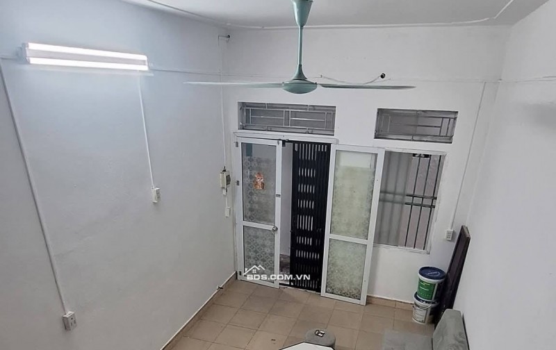 BÁN NHÀ 980 TRIỆU 2 TẦNG 25M2 ( ĐÔNG NAM ) NGÕ TRẦN PHÚ