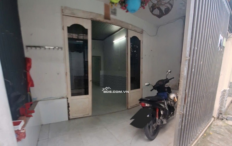 Bán nhà 58.7m2 cấp 4 , hẻm thông xe 3 gác, đường HT45 Q12