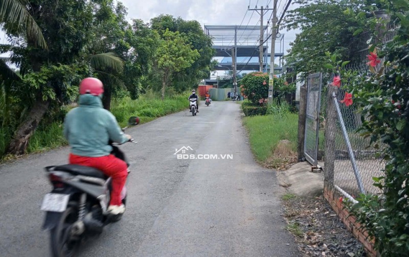 Bán đất mặt tiền đường kinh doanh (5×36m) 178m2. Có 133m thổ cư - Đường nhựa lớn 2 xe tải tránh
