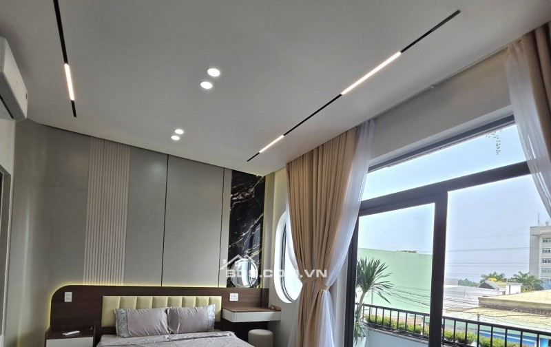 Bán nhà 3 tầng kiệt 245 Âu Cơ - Nhà mới FULL nội thất Y hình