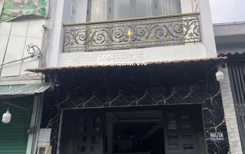 Bán nhà 2 lầu lầu xe hơi Hương Lộ 2, Phường Bình Trị Đông, Quận Bình Tân