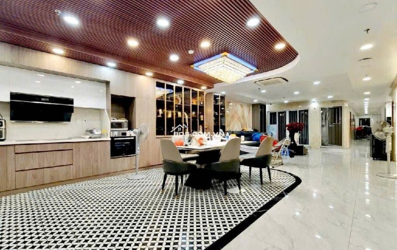 Đỉnh KD CHDV 93PN 8L+Hầm ngang 10m 600m2 MTKD ngay Âu Cơ gần ĐH Văn Hiến TN 550tr 135 tỷ.