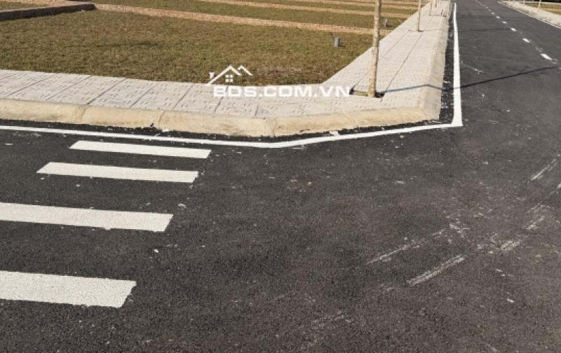 Bán đất nền Hoà Lạc - ĐH Quốc gia 100m2 full thổ cư, mặt tiền 8m, đường trước 20m, giá nhỉnh 3  tỷ