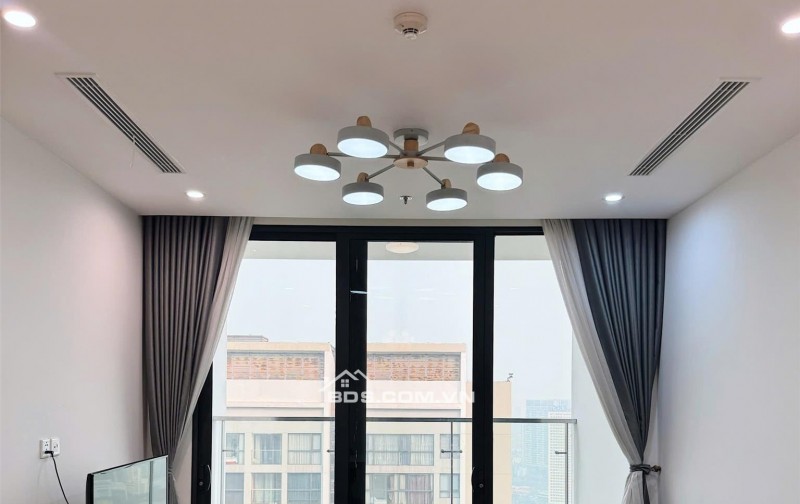 Cho thuê căn hộ cho thuê tại Vinhomes Skylake tầng cao view đẹp, DT 96m2, giá 3x tr/tháng