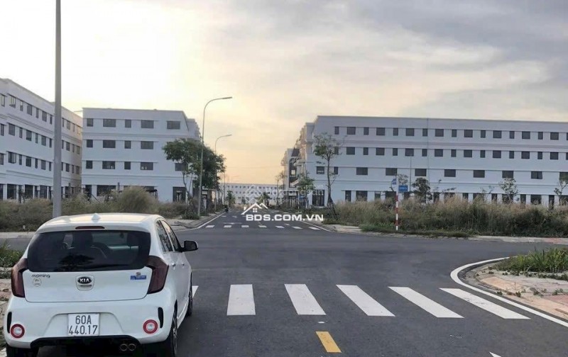  KẸT TIỀN RA GẤP NỀN STC – GẦN SÂN BAY LONG THÀNH – 121M2 CHỈ 2 TỶ 790