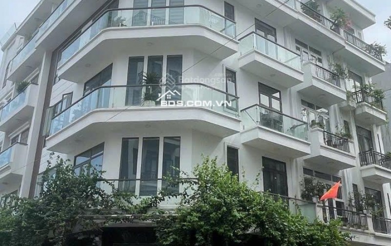 Siêu phẩm 2 mặt tiền Thế Lữ 6 tầng, thang máy, full nội thất, view sông Tam Bạc