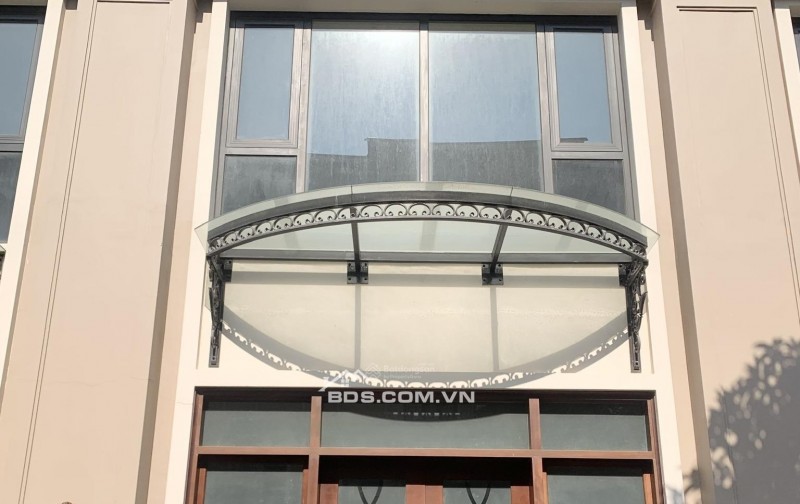 Bán gấp nhà mặt phố Vịnh Tây 0 số, đường to nhất đi vào chung cư Masterise Ocean Park 3