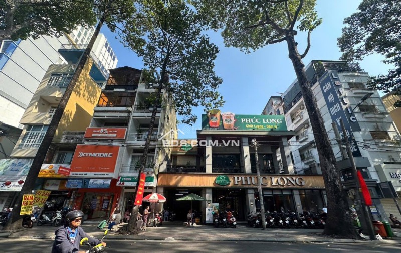 Cực đẹp - nhà quận 1 - phù hợp xây văn phòng trong tương lai