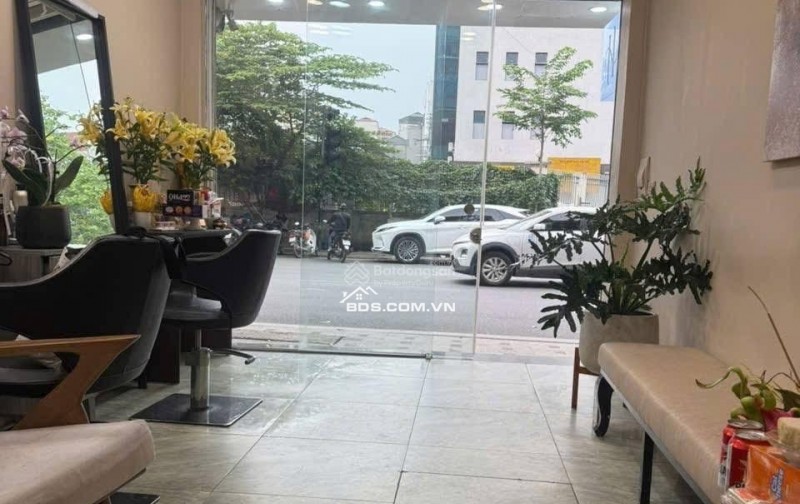 Bán Mặt Phố Kinh Doanh 30m2 , 5 Tầng , 3.2mt giá cực hạt dẻ